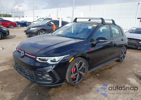 2024 Volkswagen Golf Gti 2.0T Se z USA, uszkodzony, nr VIN WVW3A7CD0RW118268